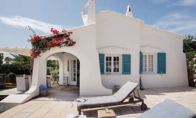 Sant Lluis Casa | ES CHALET DE BINISAFUA, A 40 METROS DEL MAR