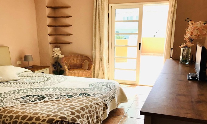 Bahia Calma Villa | Duplex con gran terraza y fibra optica