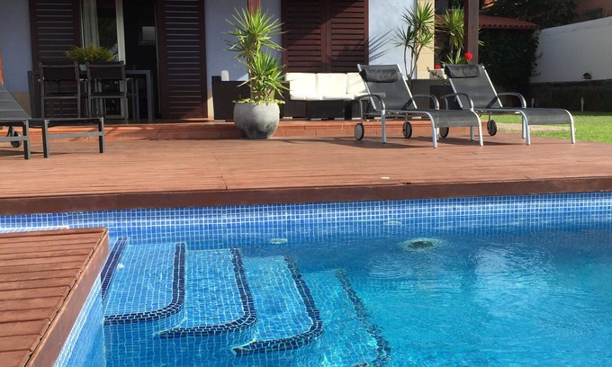Juan Fernandez Chalet De Esquí | Maravilloso chalet con piscina climatizada en primera línea!!!