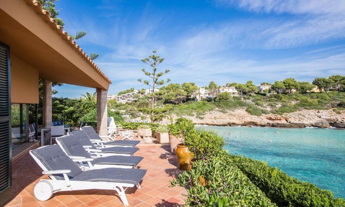 Cala Mandia Chalet De Esquí | Es Mirador