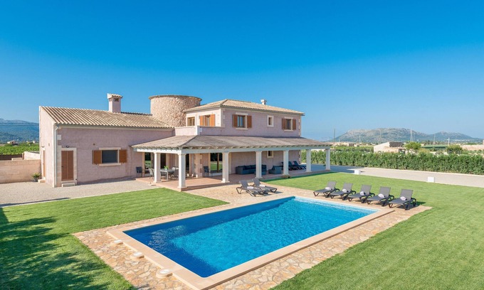 Sa Pobla Villa | ES MOLI D'EN SION - Villa con piscina privada en Sa Pobla. WiFi Gratis