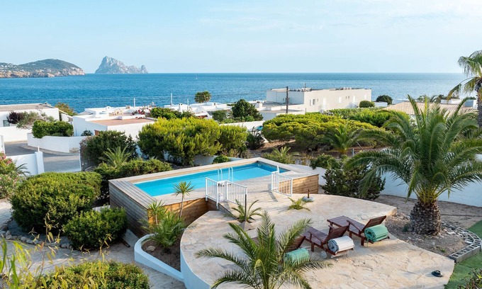 Cala Comte Villa | VILLA LIMASSOL