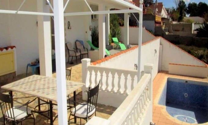 Mogente/Moixent Chalet De Esquí | Chalet Independiente con piscina privada