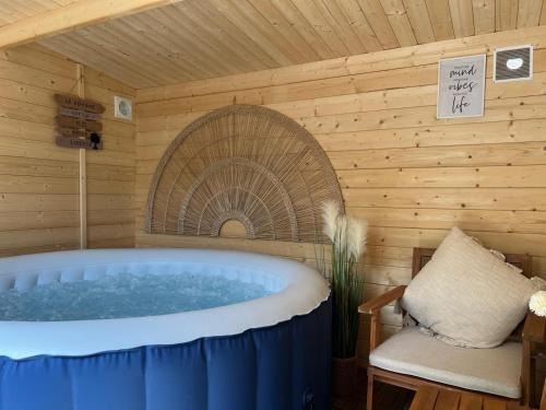 Saint-Martin Apartamento | Escale Cosy à Pontoise Jacuzzi et terrasse