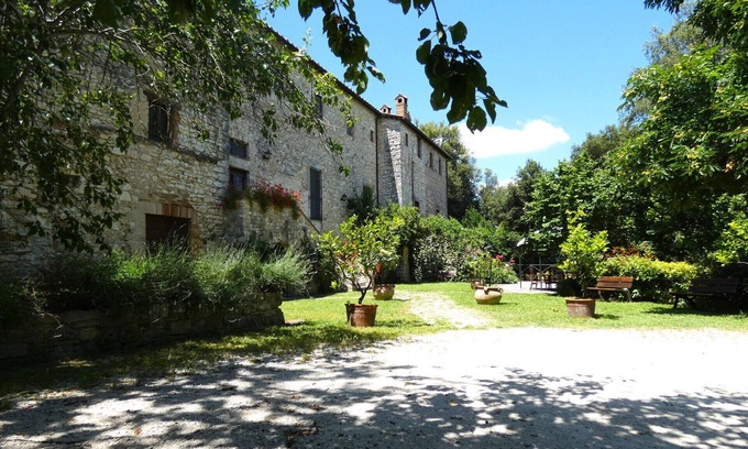 Amelia Casa | ESCAPE TO UMBRIA, Sangiovanni Convent