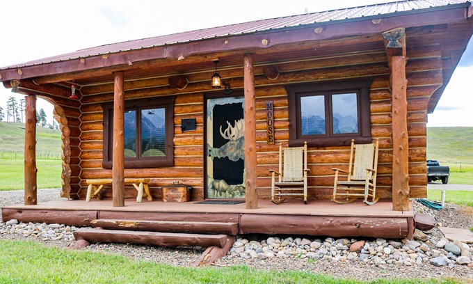 Pagosa Springs Cabina | Escápese de las multitudes y disfrute de su propia vista privada: cabina de alces