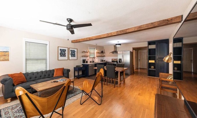 East Riverside Casa | Escape to a Restored 1920s East Waco Bungalow