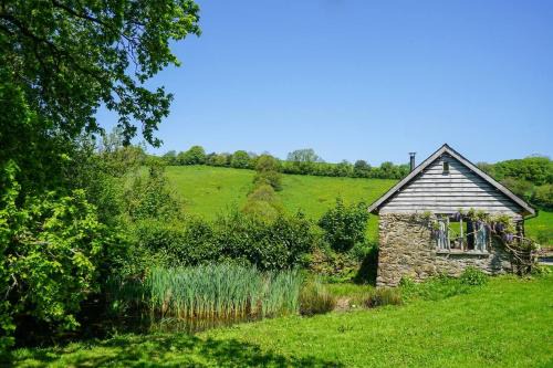 Totnes Casa | Escape To An Idyllic Countryside Couple's Retreat
