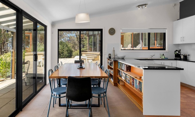 Bicheno Casa | ESCAPE TO BICHENO - Large home, share with friends, close to bush, beach, golf