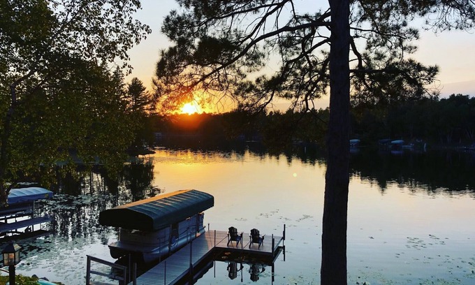 Crosslake Cabaña | Escape to Birch Narrows Cottage on The Whitefish Chain/Includes Guest Cabin
