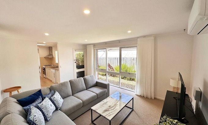 Ocean Grove Casa | Escape to Coastal Bliss at Ocean Grove - Short walk to beach, cafe and park
