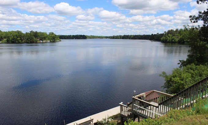 Lake Wissota Casa | Escape to Lake Life