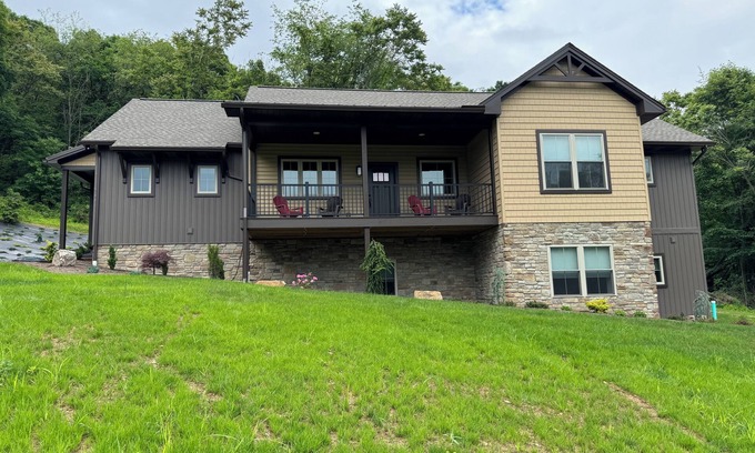 Saxton Casa | Escape to nature near beautiful Raystown Lake