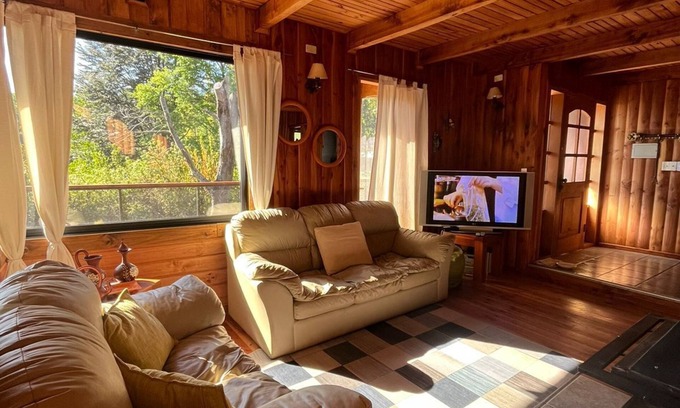 Panguipulli Cabina | Escape to Our Cosy Wooden Cabin on Lake Calafquén: Your Perfect Staycation