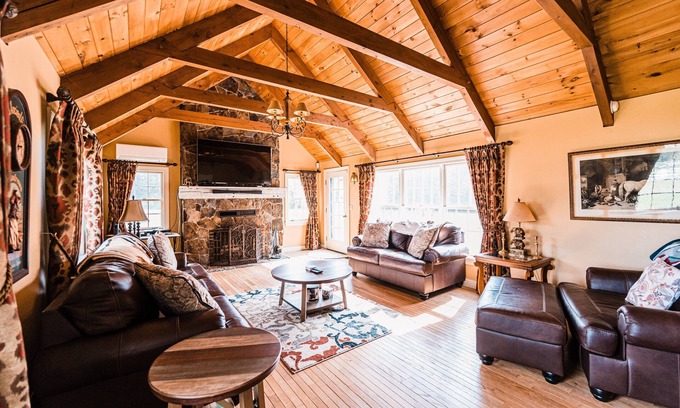 Kingfield Casa | Escape to our Mountain Haven: A Cozy Farmhouse Retreat in the Heart of Western Maine's Mountains