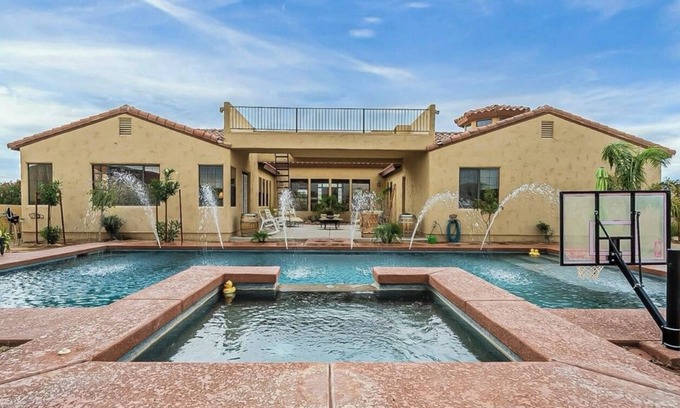 Laredo Ranch Casa | Casa de vacaciones bellamente amueblada