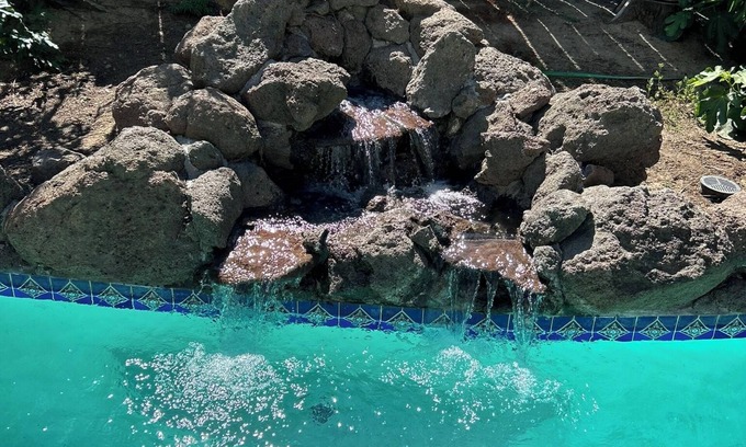 Tracy Casa | Escape to paradise with this luxurious 16+ Guest pool retreat!