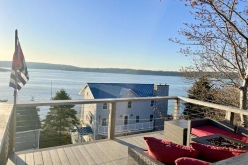 West Point Casa | Escape to Positive Outlook
