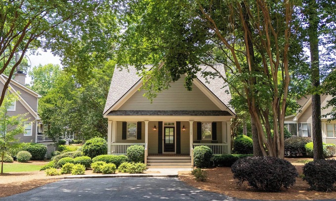 Lake Oconee Casa | Escape to Reynolds Retreat A 4-BR / 3.5-Bath Home In Marina Cove & Near The Ritz