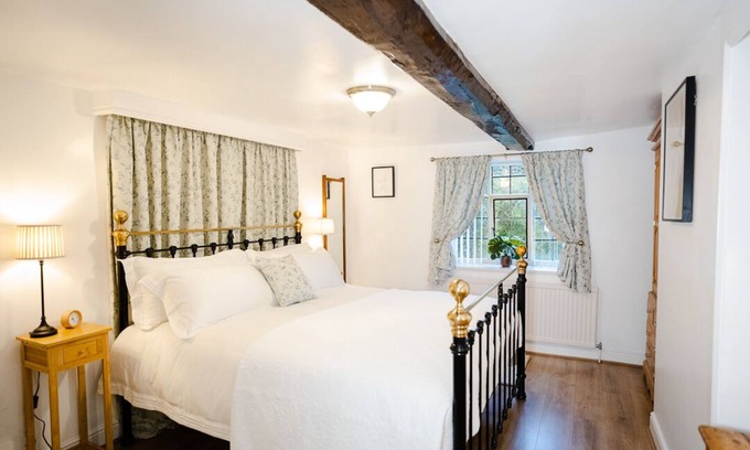 Buxton Cama Y Desayuno | Escape to the countryside.. Make impromptu plans & forget the world for a while.