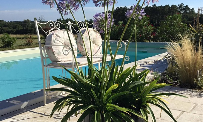 Montpeyroux Cabaña | Escápese a la campiña francesa, una hora a Burdeos, 20 minutos a St Emilion