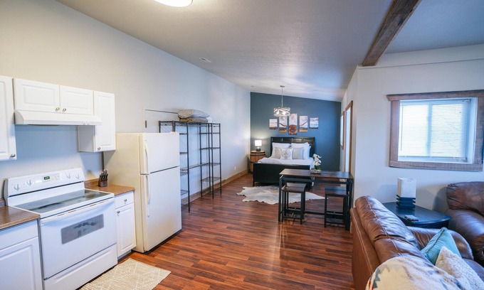 Elizabethtown Apartamento | Escape to the Serenity of Our Ranch Retreat - Your Home on the Range!