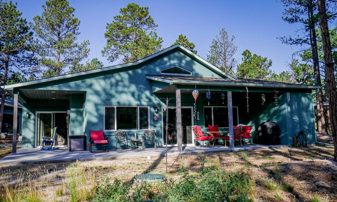 Colorado Springs Cabaña | Escape to the Nest in Black Forest 10 minutes to town