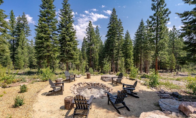 Truckee Casa | Escape to this private 21-acre lodge with luxury, stunning views, and more!
