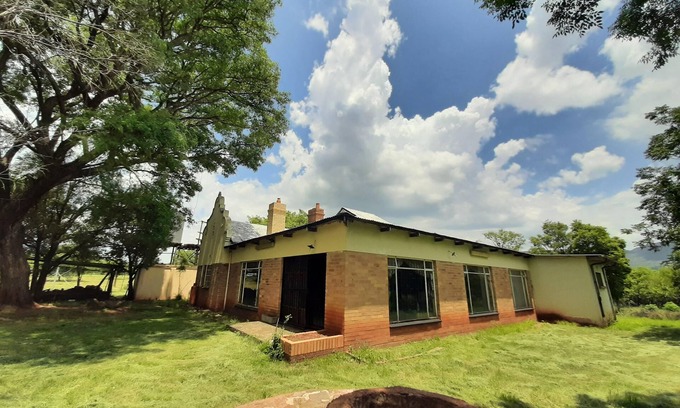 Hartbeesfontein Otro | Escape to Tranquil Luxury: Discover Chateau Salmichele Farm Guest House