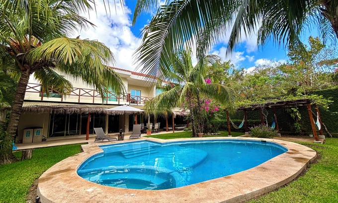 Cancún Villa | Escape to your own private family resort in beautiful Cancun!