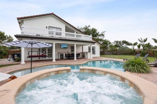 Lake Clarke Shores Casa | Escondida Drive - Minimum 3 Night Stay