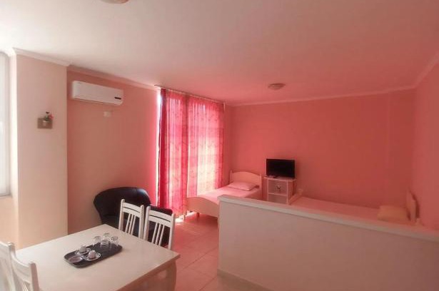 Sakës Apartamento | Esil Apartment Shëngjin
