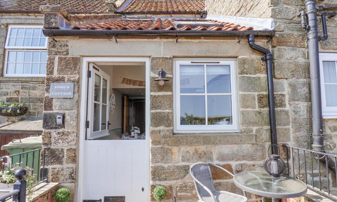 Briggswath Casa | Esme's Cottage