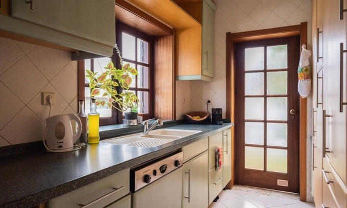 Esmoriz Casa | ESMORITZ'S HOUSE GARDEN BEACH - Spacious home located 30mn from Porto and 5mn walk from the beaches