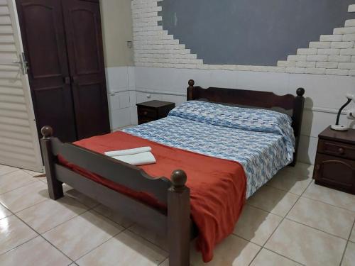 Centro Casa | Espaço básico e funcional, com 2 ambientes, sem fogão, Zona Nobre, estacionamento coberto