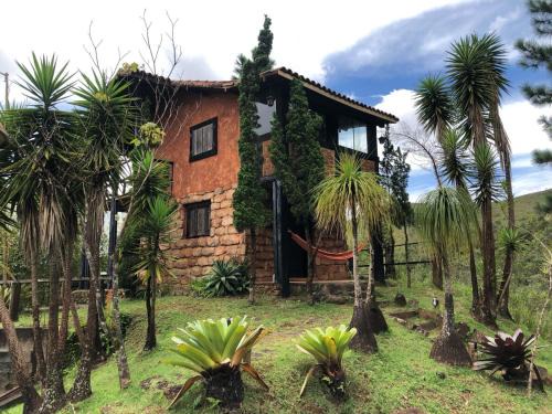 Lavras Novas Cabina | Espaço Serra do Trovão