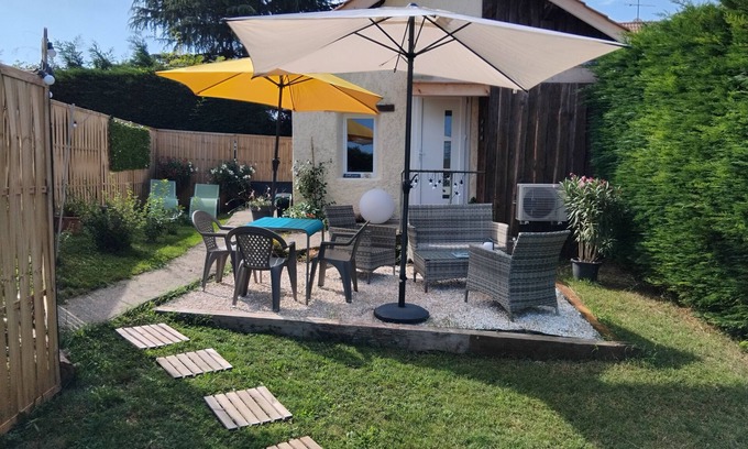 Saint-Clair-de-la-Tour Casa | ESPACE ATYPIQUE DETENTE BIEN-ETRE