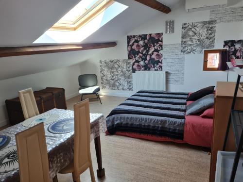 Bussiere - Cadiere Cama Y Desayuno | Espace Beléverte Bussière 1 Tamaris appartement meublé de 2 chambres