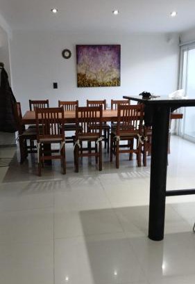 General San Martín Casa | Espacioso y Cómodo en City Bell