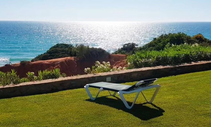 Cabo Roche Chalet De Esquí | Espectacular chalet en primera línea de mar en Roche