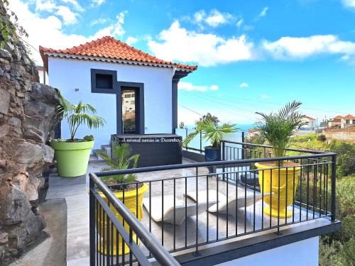 Estreito da Calheta Villa | Espirito do Mar - Premium Villa with Jacuzzi