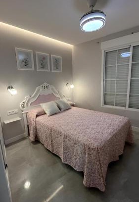 Almodovar del Río Apartamento | Estación Norte y Sur FAMORCAS