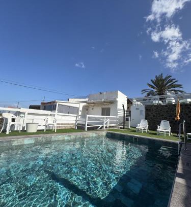 Cruz de los Martillos Casa | Estancia Lucía