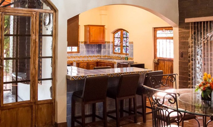 Autlán de Navarro Hotel | Estancia Villa Real