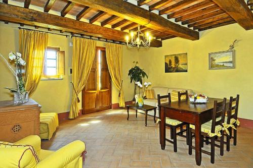 Buti Apartamento | Estate in Monte Serra with Pool & Olive Views