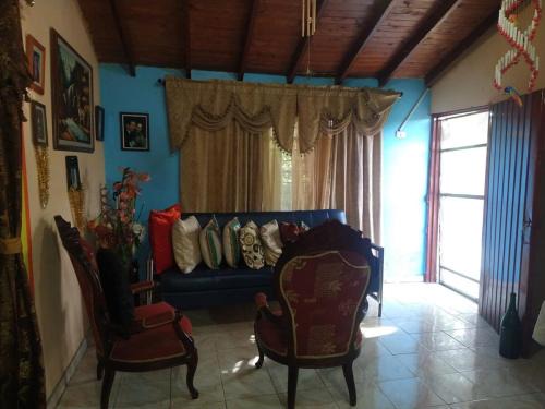 Roldanillo Chalet De Esquí | Estate with pool for 7 people in Roldanillo