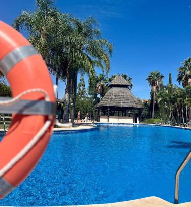 Nueva Milla de Oro Apartamento | Estepona Penthouse Resort with Private Solárium - Pool & Free Parking