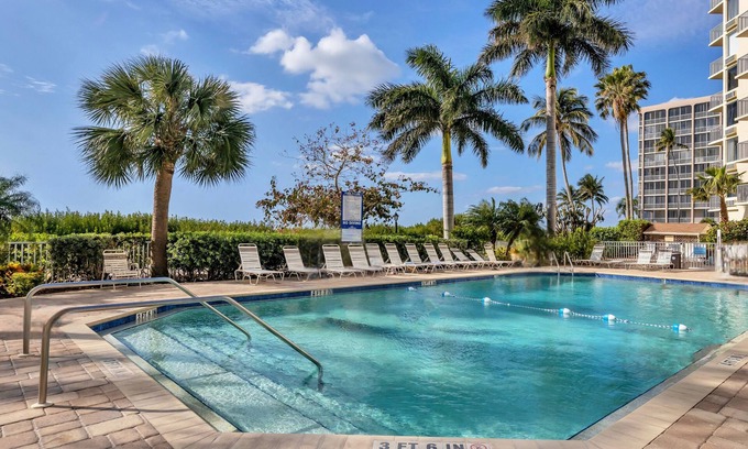 South Island Condominio | Estero Beach and Tennis 703b