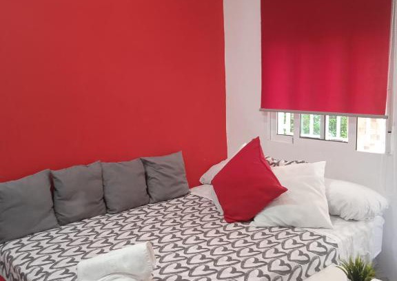 Palma-Palmilla Apartamento | Estudio cerca del Carrefour rosaleda