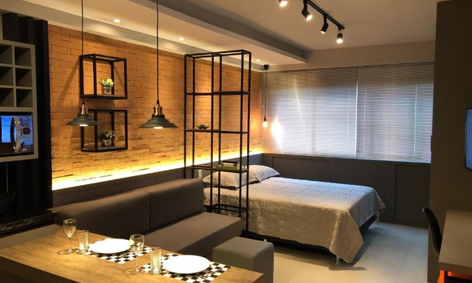 Alto da Rua Quinze Apartamento | Estudio completo no coração do Batel